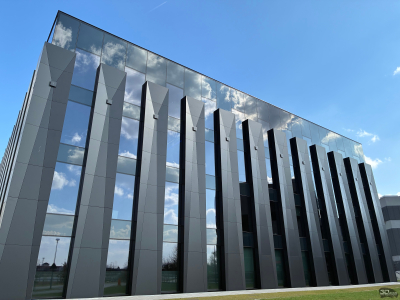 Обзор Apple iPhone 17e: незаконченная работа над ошибками