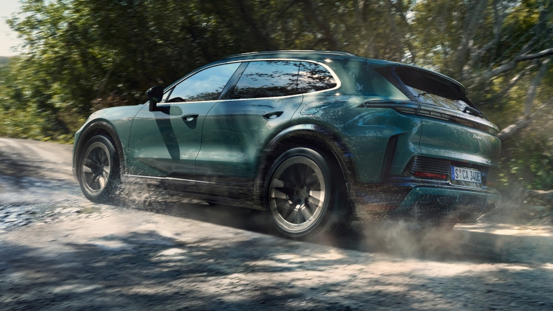 Porsche представила электрический Cayenne с мощностью до 1139 л. с. и разгоном до сотни за 2,4 с