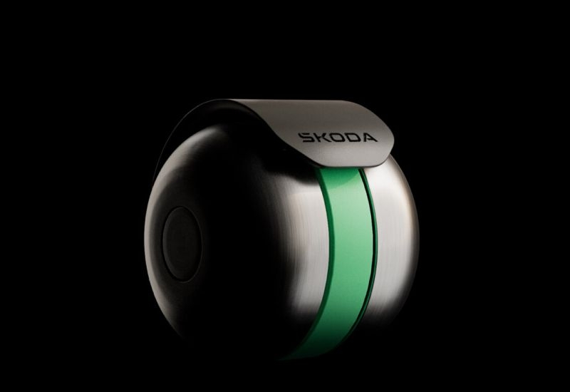 Skoda создала механический велосипедный звонок, способный пробиться сквозь активное шумоподавление наушников