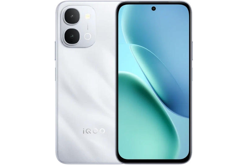 Стартовали российские продажи смартфона iQOO Z11x — от 38 999 рублей