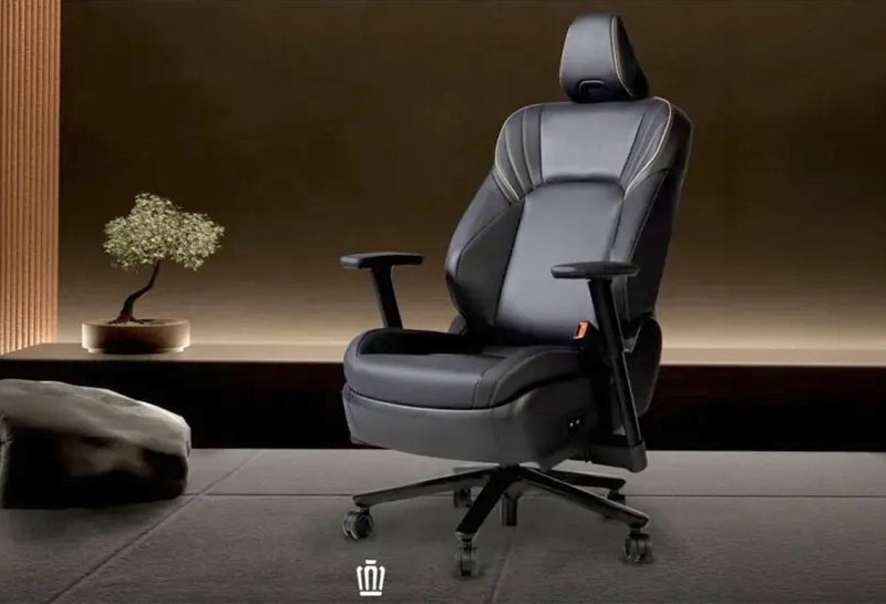 Toyota создала игровое кресло из переднего сиденья седана Crown &mdash; с электроприводом, подогревом, вентиляцией и USB Type-C
