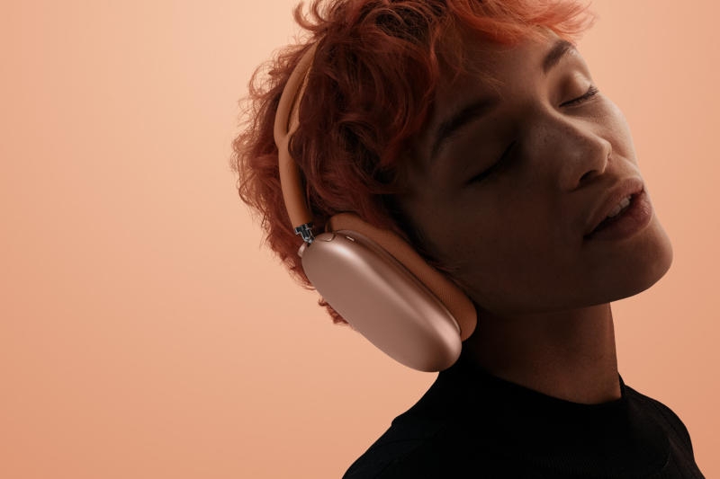 Дизайнер Apple рассказал о работе над AirPods Max