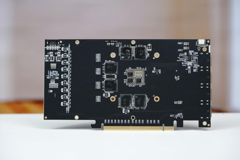 Founders Edition, но не от Nvidia: китайская Lisuan Tech показала игровую видеокарту LX 7G100 в эталонном исполнении