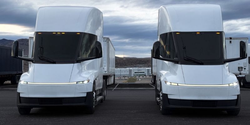 Грузовики Tesla Semi получили батареи меньшей ёмкости, чем планировалось, но на запасе хода это не сказалось