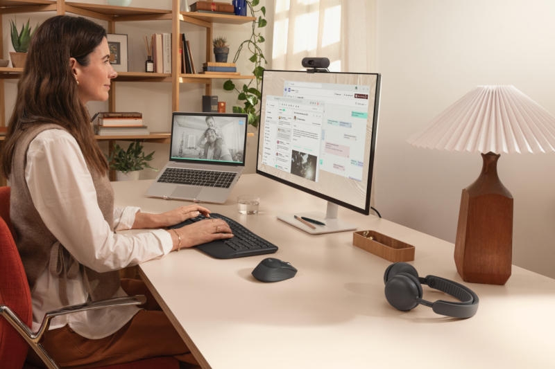 Logitech представила эргономичный комплект мыши и клавиатуры Signature Comfort Plus