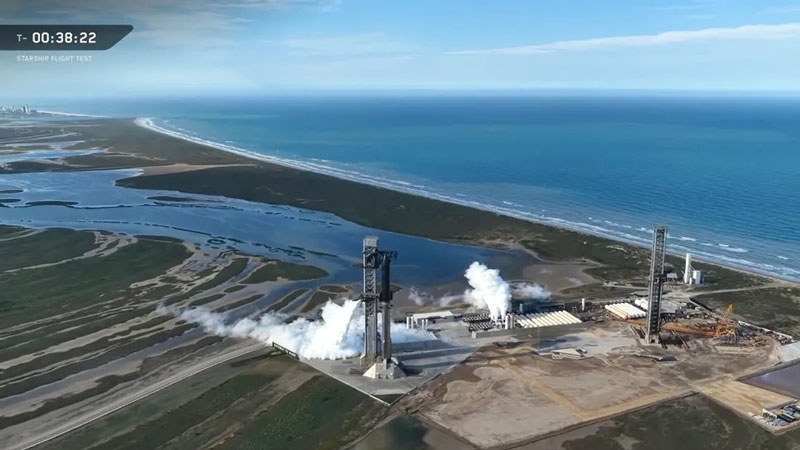 Новая мегаракета SpaceX остановилась в шаге от запуска &mdash; подвело наземное оборудование