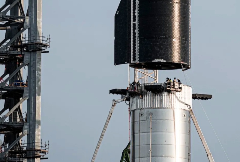 Рабочий погиб на площадке SpaceX за несколько дней до запуска Starship &mdash; ведётся расследование