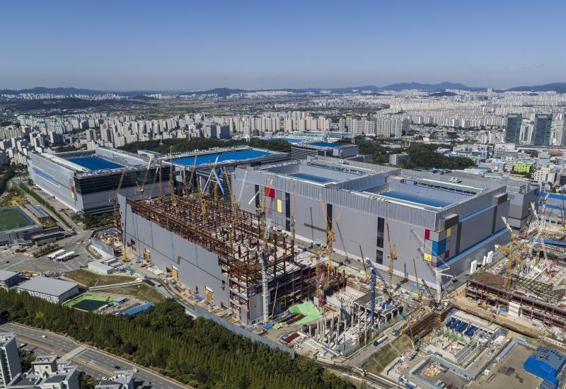 Samsung начнёт выпускать в Китае 286-слойную память 3D NAND