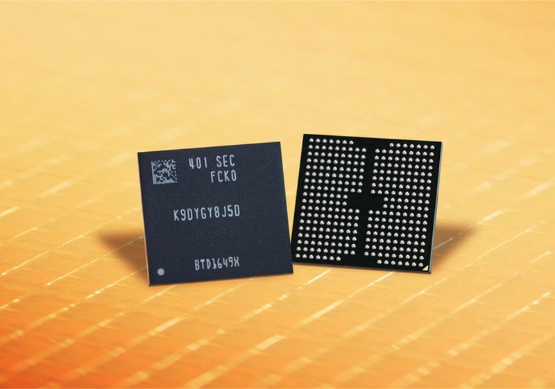 Samsung разработала первый в мире прототип флеш-чипа 3D NAND с 900 слоями