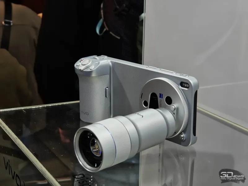 В России поступил в продажу флагманский камерофон Vivo X300 Ultra с оптикой Zeiss&nbsp;&mdash;&nbsp;от 159 999 рублей