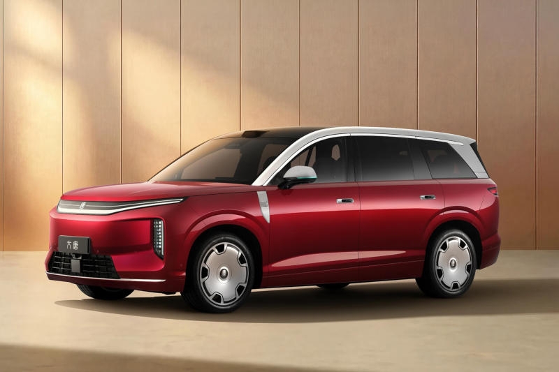 BYD выпустила флагманский электрический кроссовер за $35 500 — на него оформили 150 000 предзаказов