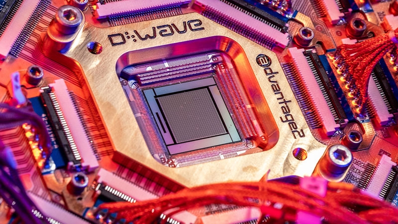 D-Wave пообещала создавать в 2032 году универсальный квантовый компьютер &mdash; лучший, чем у других