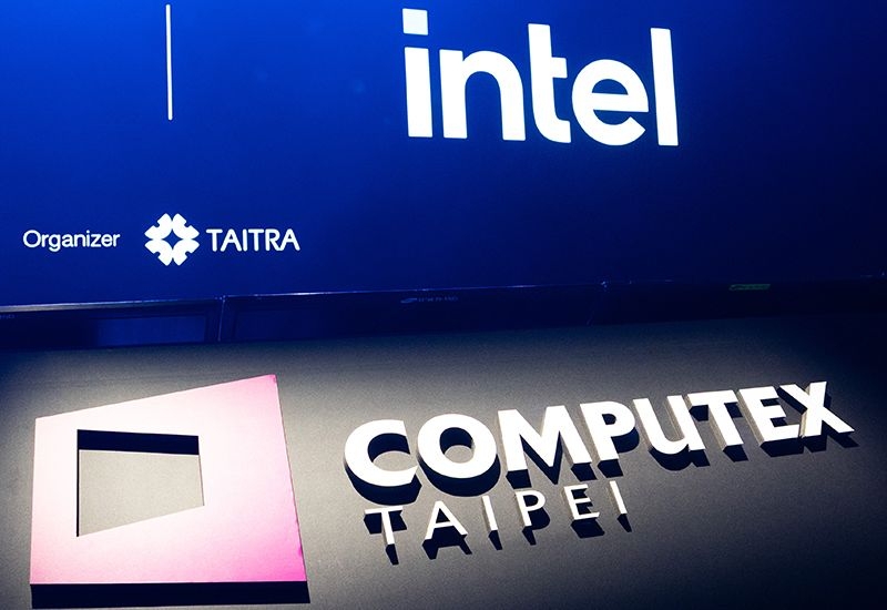 Глава Intel заявил, что доминированию x86-совместимой архитектуры в серверном сегменте ничего не угрожает