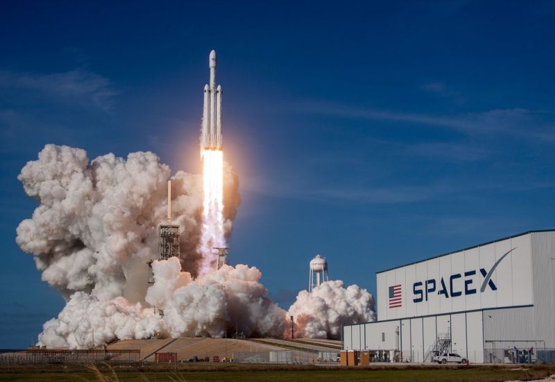 Илон Маск может объединить SpaceX и Tesla, и помешать ему вряд ли получится