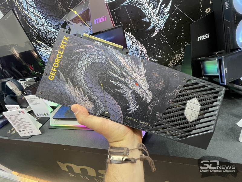 MSI показала GeForce RTX 5080 Suprim в юбилейной версии Draco Epic с большим драконом на задней пластине