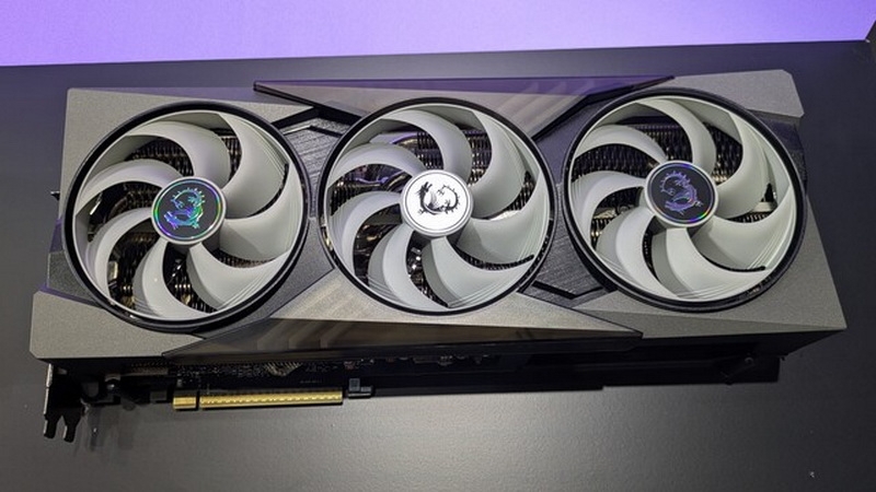 MSI показала кулер с алмазами и металлическими вентиляторами&nbsp;для видеокарт нового поколения
