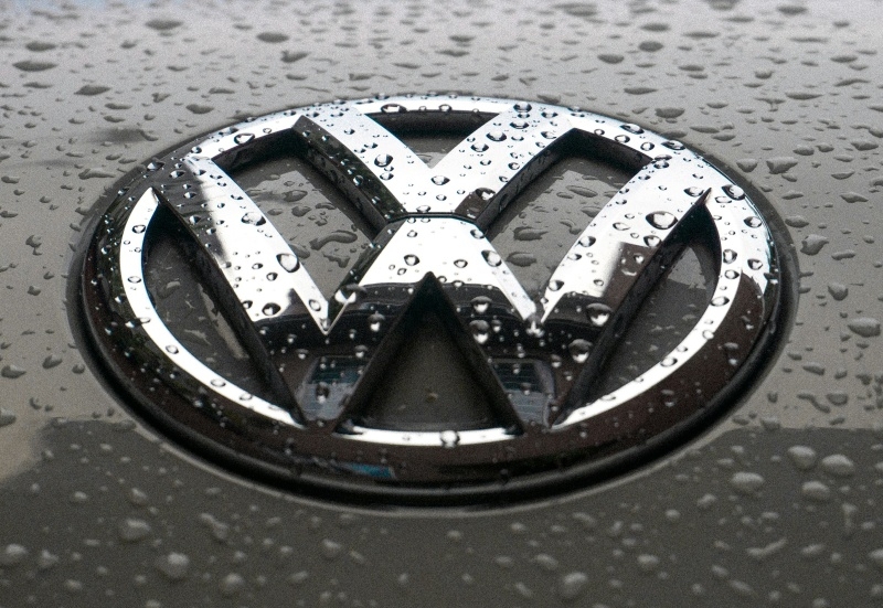 &laquo;Неустойчивая бизнес-модель&raquo;: Volkswagen готовится уволить до 100 000 сотрудников и закрыть четыре завода