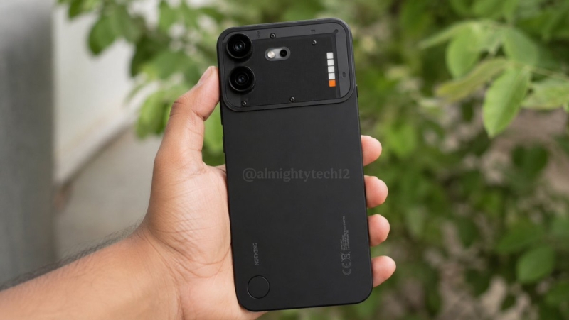 Nothing Phone (4b) показался на живых фото &mdash; и раскрыл основные характеристики
