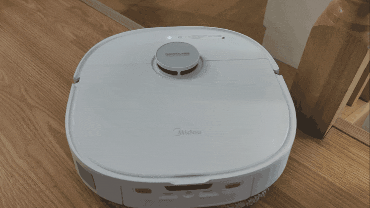 Обзор робота-уборщика Midea VCR V15 MAX ULTRA: не разменивайся на мелочи (но не переплачивай)