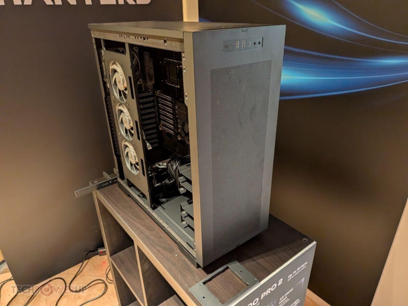 Phanteks представила на Computex 2026 россыпь корпусов, вентиляторы и блоки питания