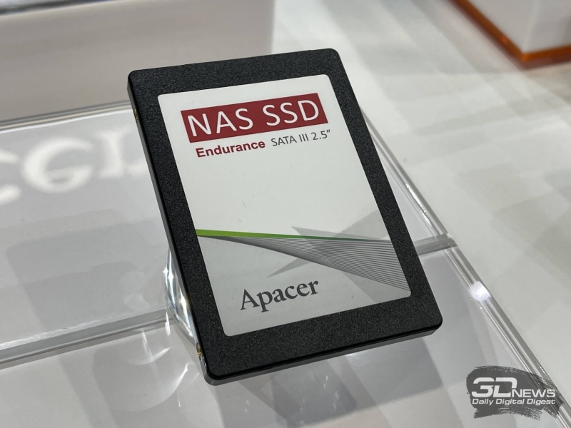Репортаж со стенда Apacer на Computex 2026: память DDR5-9200, скоростные SSD с вентиляторами и не только