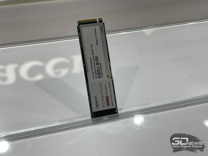 Репортаж со стенда Apacer на Computex 2026: память DDR5-9200, скоростные SSD с вентиляторами и не только