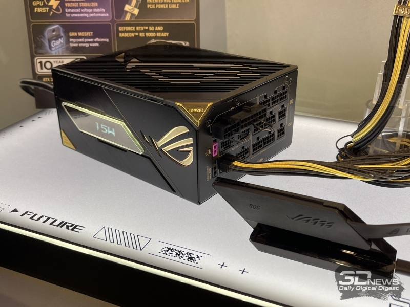 Репортаж со стенда ASUS на Computex 2026: юбилейные материнские платы, огромная видеокарта, быстрые мониторы и другие новинки