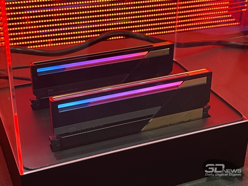 Репортаж со стенда ASUS на Computex 2026: юбилейные материнские платы, огромная видеокарта, быстрые мониторы и другие новинки