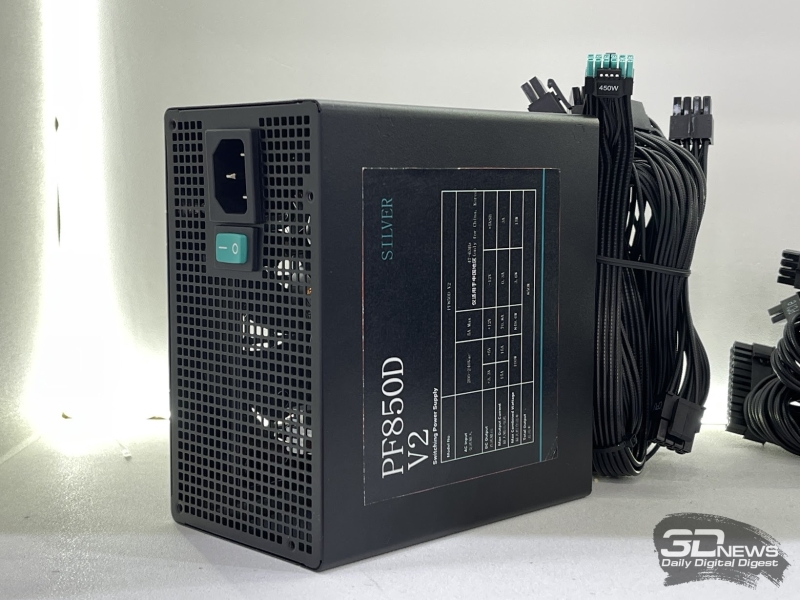 Репортаж со стенда DeepCool на Computex 2026: беспроводные вентиляторы, кулеры с экранами и блоки питания до 3200 Вт