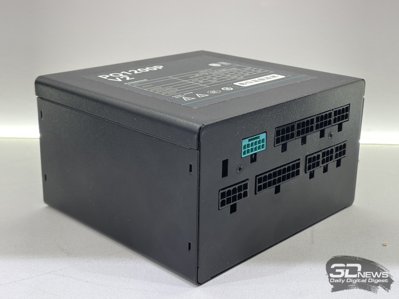 Репортаж со стенда DeepCool на Computex 2026: беспроводные вентиляторы, кулеры с экранами и блоки питания до 3200 Вт