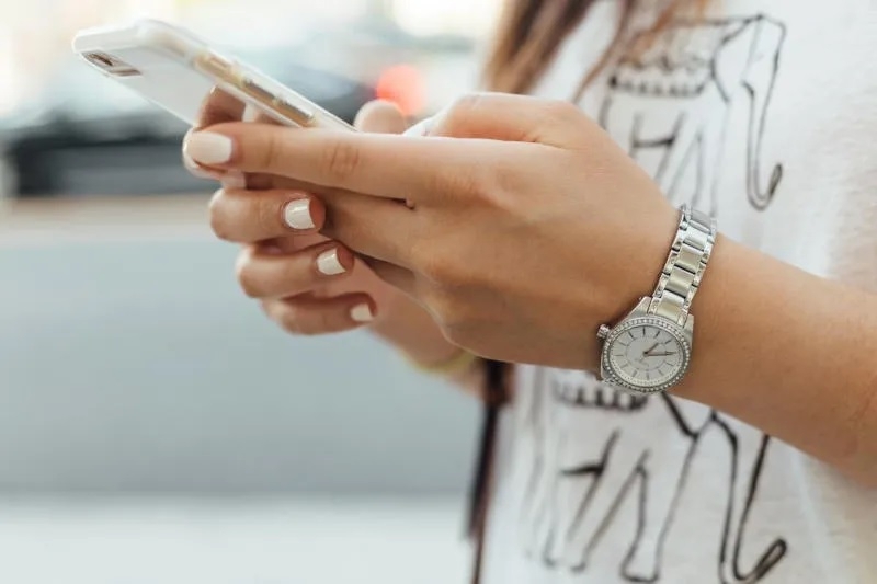 Россиян стали засыпать SMS-рекламой из-за ограничений мобильного интернета
