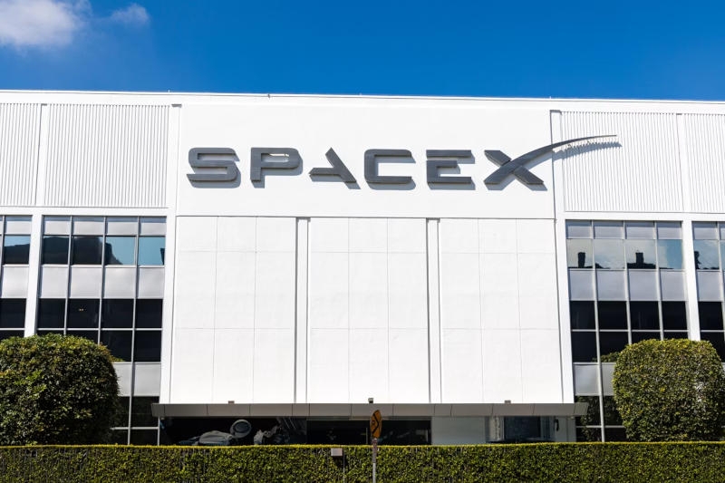 SpaceX объявила о поглощении ИИ-стартапа Cursor за $60 миллиардов