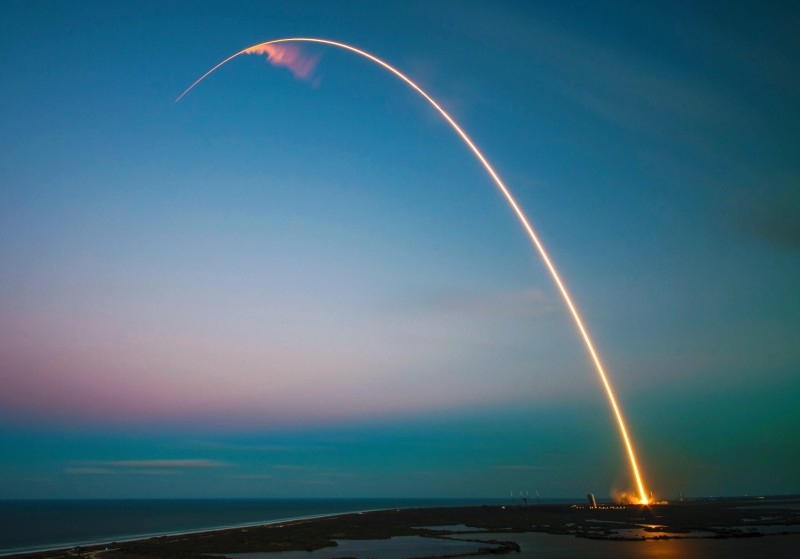 Спутниковый Wi-Fi на борту авиалайнеров станет важным «полем битвы» между SpaceX Starlink и Amazon Leo