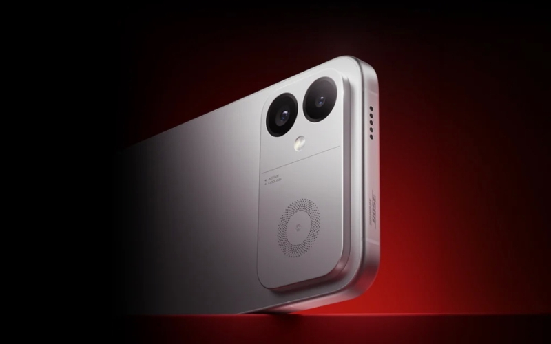 Xiaomi выпустила смартфон Redmi K90 Ultra &mdash; Snapdragon 8 Elite, вентилятор и батарея на 8550 мА&middot;ч по цене от $420