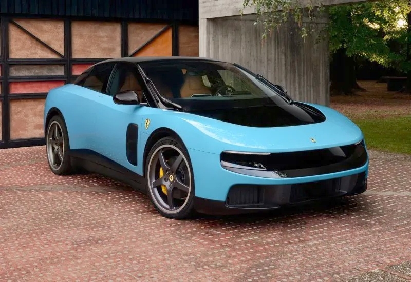 Ferrari выполнила годовой план продаж спорного электромобиля Luce &mdash; он стал популярен в Китае