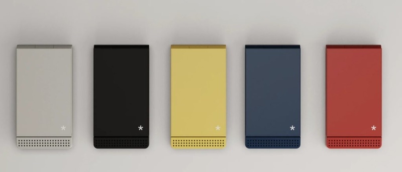 Представлен смартфон-раскладушка Light Flip, свободный от вызывающих привыкание алгоритмов и навязчивых приложений