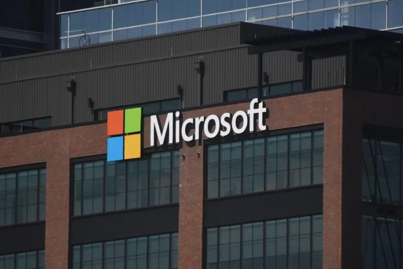 Microsoft отступает из Китая: производство, магазины и сотрудники уходят — Azure остаётся