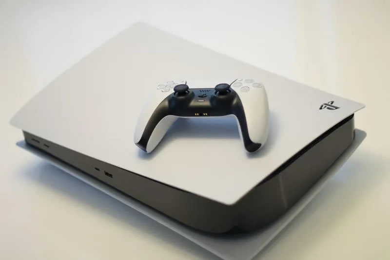 Sony заявила о достаточных запасах памяти для производства PS5 в этом году даже с учётом выхода GTA 6