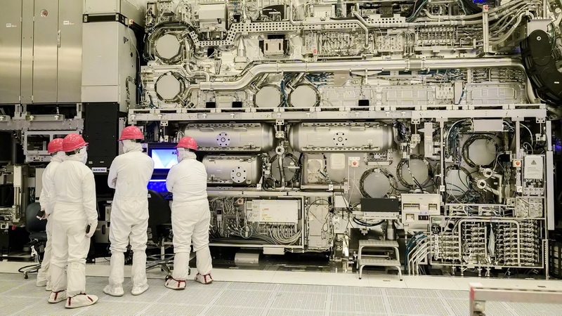 Intel обработала миллион 300-мм кремниевых пластин на оборудовании High-NA EUV