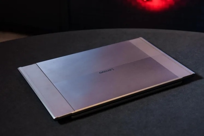 Lenovo показала 14-дюймовый ноутбук, экран которого расширяется до 17 дюймов