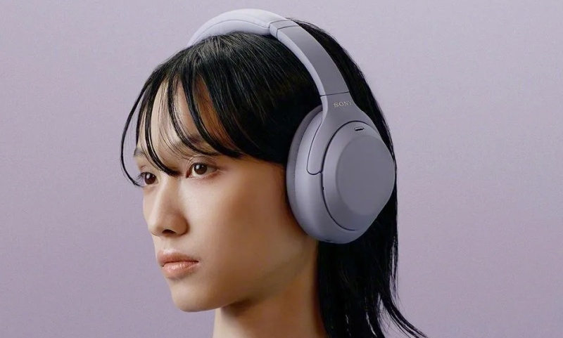 Sony представила реинкарнацию легендарных наушников XM4 — почти без изменений, но дешевле