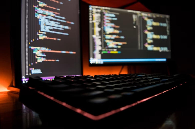 В серверных продуктах GitLab нашлась уязвимость, которую эксплуатируют хакеры — рекомендовано срочно обновиться