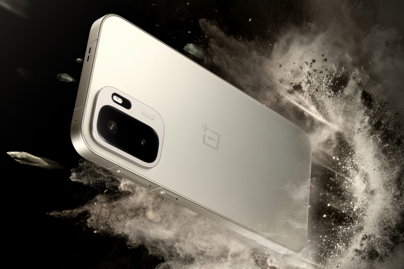 Анонсирован игровой смартфон OnePlus Ace 6 Ultra с Dimensity 9500, батареей на 8600 мА&middot;ч и геймпадом