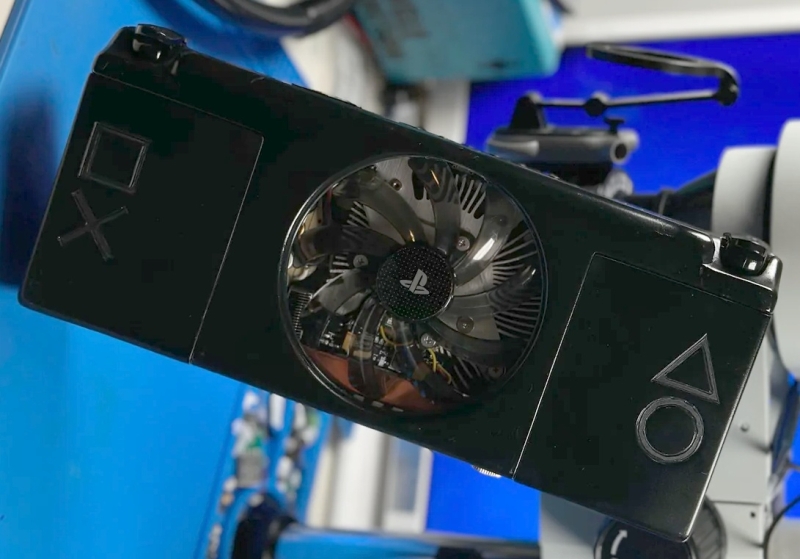 Энтузиасты превратили Sony PS4 Slim в опасную для пальцев портативную приставку с 7" OLED и автономностью в три часа